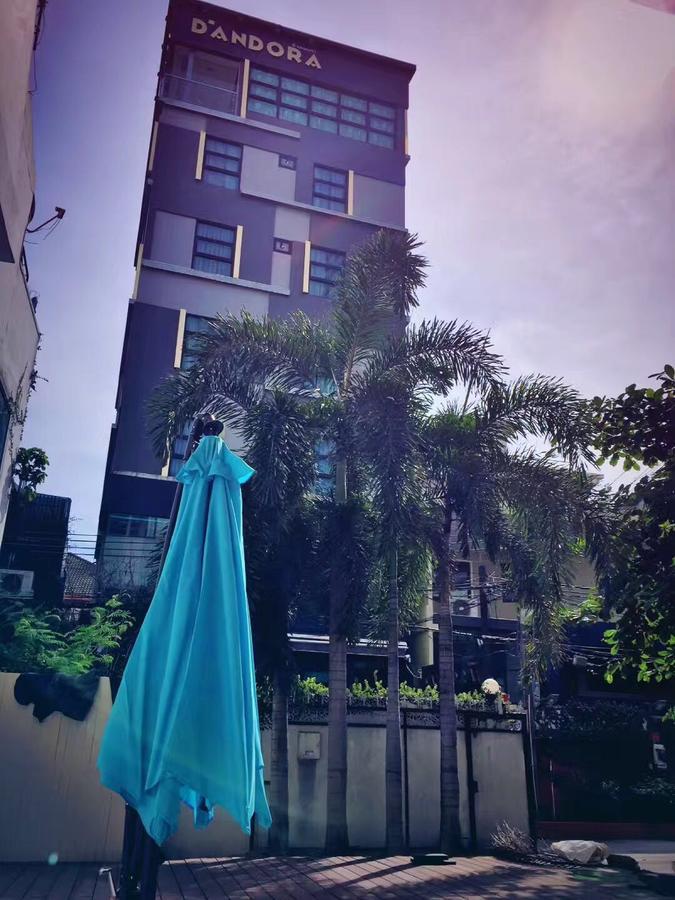 Lazy Blue House Hotel Bangkok Exterior photo